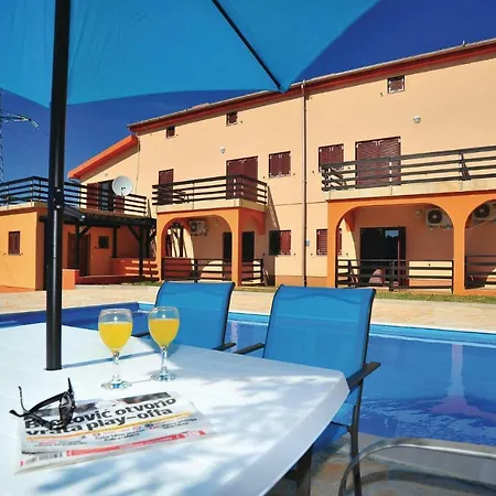 Apartment Two-bedroom In Bilice